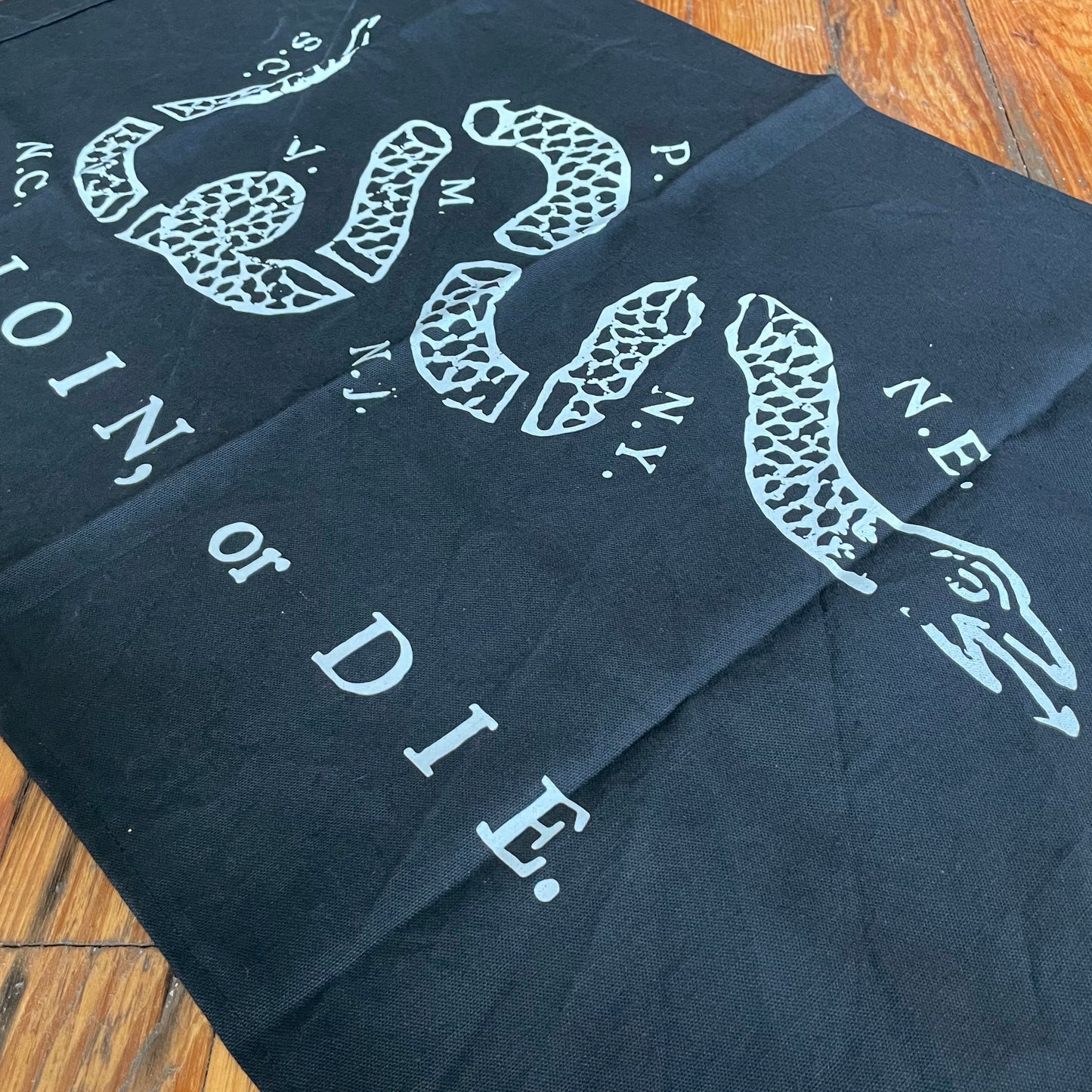 Join Or Die Canvas Flag