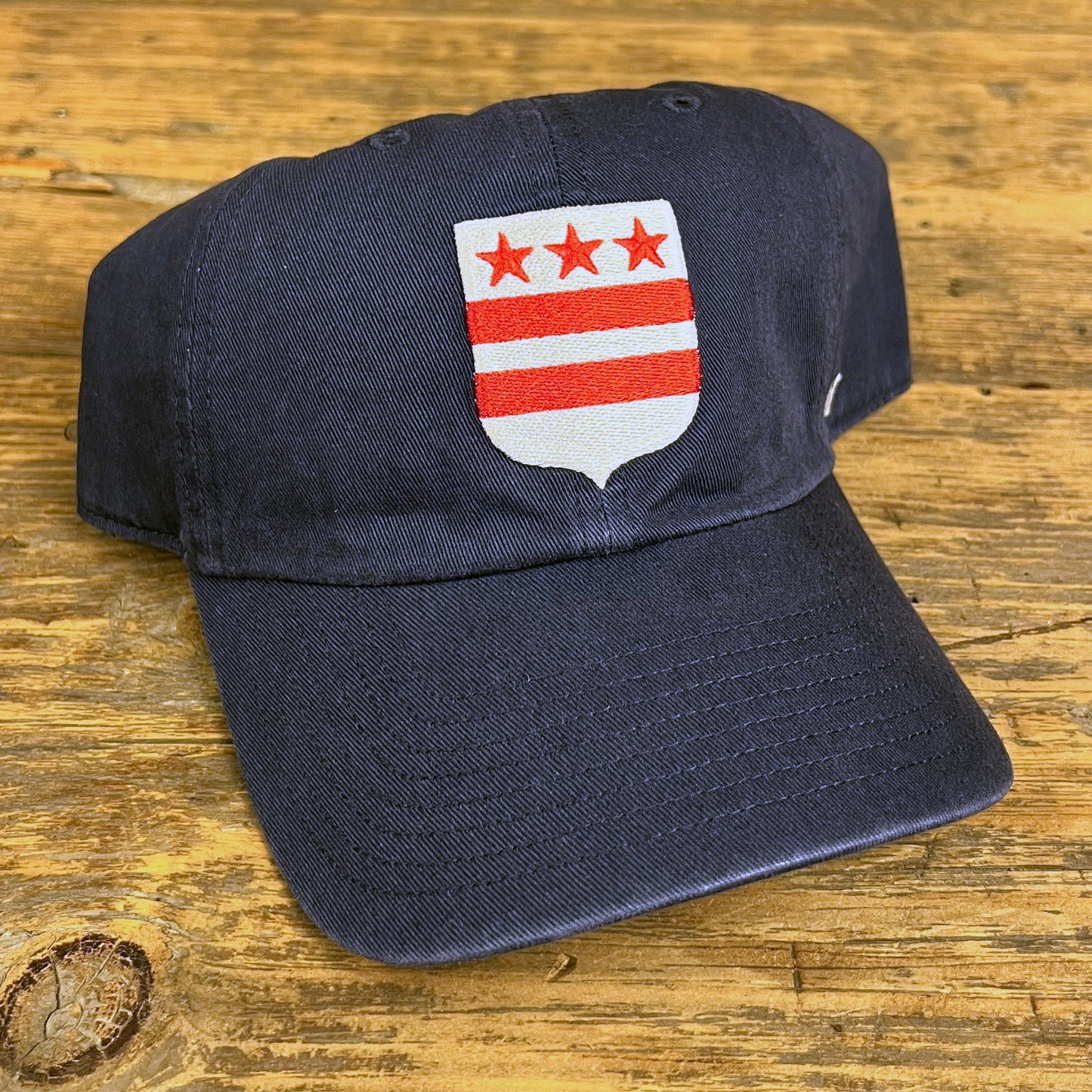 Washington Family Coat of Arms Hat